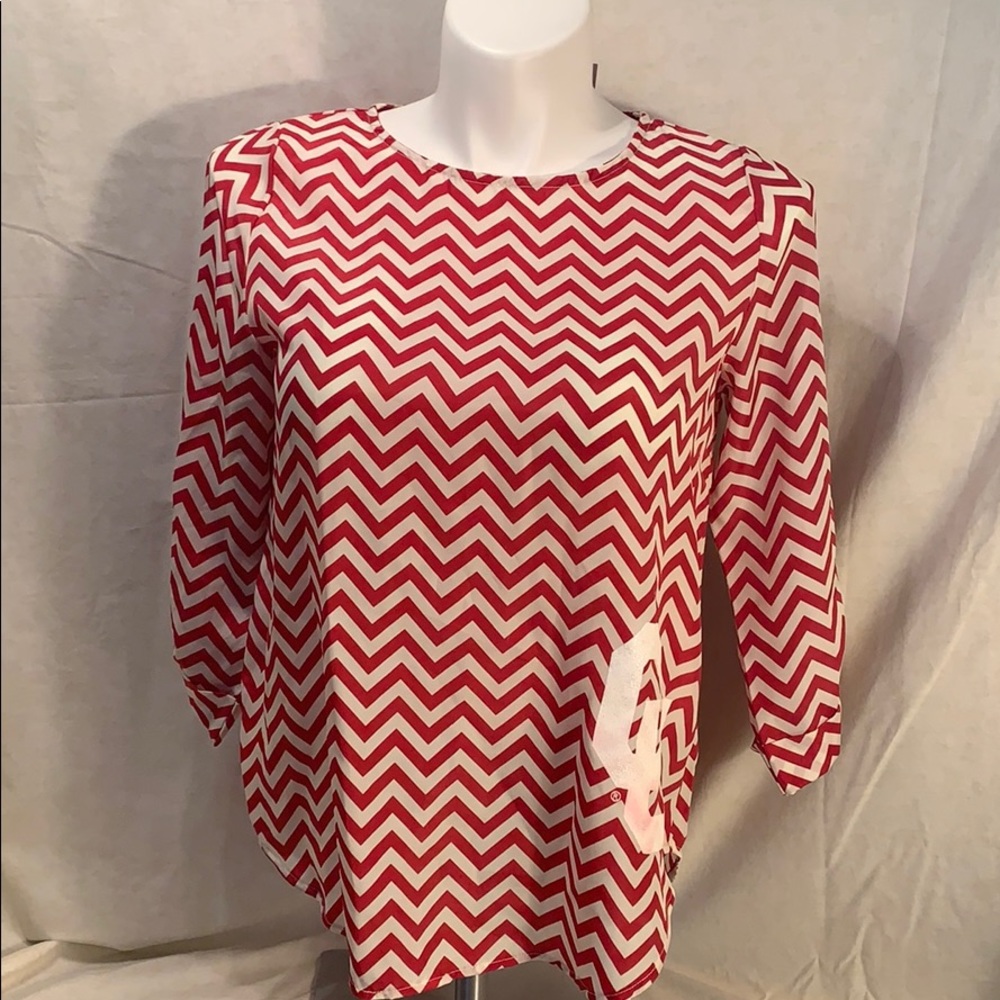 NWT Bamboa red and white chevron OU blouse.